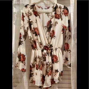 Flower Garden Romper new without tags